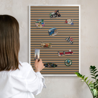 Magnetisch bord van metaal in een witte lijst Geometrisch patroon