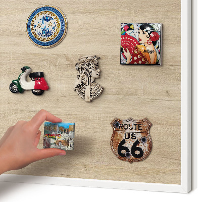 Magnetisch bord voor de muur met witte lijst Houten achtergrond