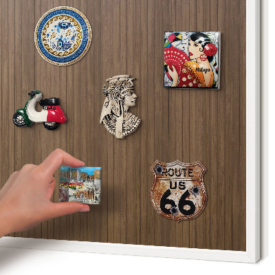 Magnetisch bord van metaal in een witte lijst Houten achtergrond