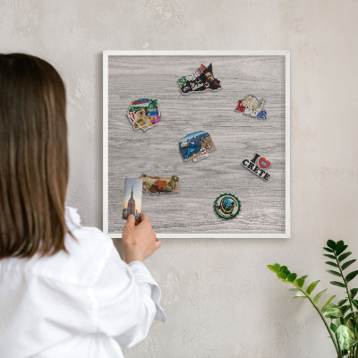 Magnetisch bord voor de muur met witte lijst Houtstructuur