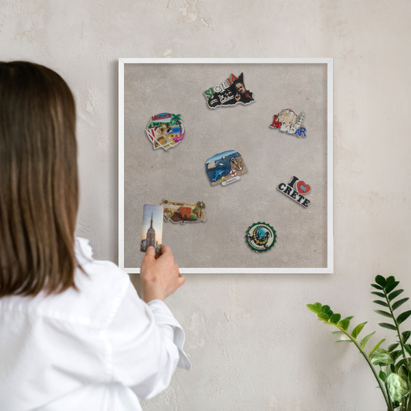 Magnetisch bord van metaal in een witte lijst Neutrale elegantie