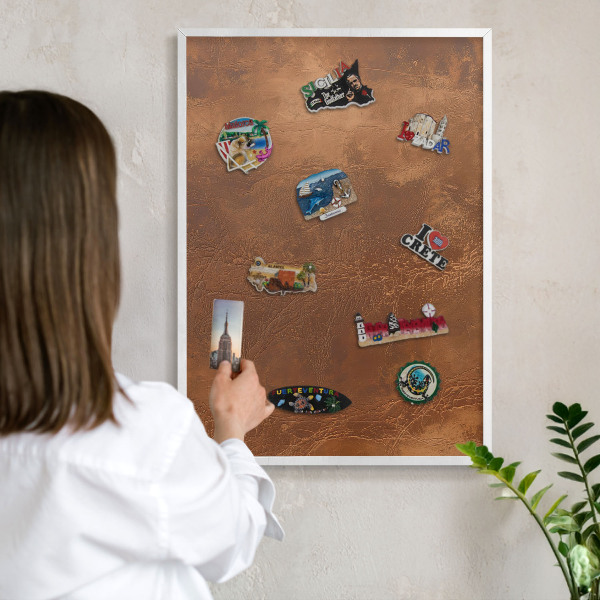 Magnetisch bord voor de muur met witte lijst Bruine textuur