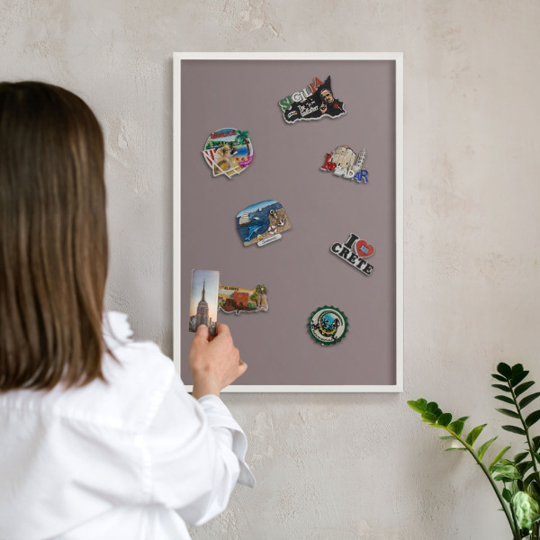Magnetisch bord voor de muur met witte lijst Asbruin
