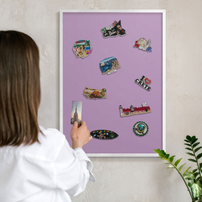 Magnetisch bord voor de muur met witte lijst Lichtpaars