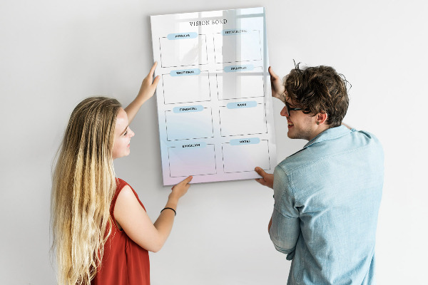 Decoratief glazen wandbord beschrijfbaar en magnetisch Visionboard voor persoonlijke doelen