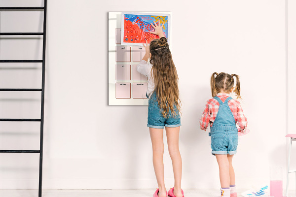 Decoratief glazen wandbord beschrijfbaar en magnetisch Verjaardagskalender met ruimte voor foto's