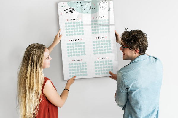 Decoratief glazen wandbord beschrijfbaar en magnetisch Het bijhouden van je gewoontes en dagelijkse activiteiten