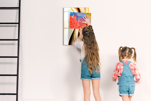 Decoratief glazen wandbord beschrijfbaar en magnetisch Een kleurrijk prikbord voor notities en foto's