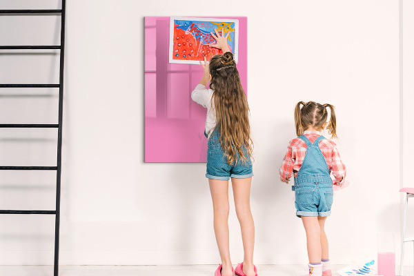 Decoratief glazen wandbord beschrijfbaar en magnetisch Roze prikbord voor notities en foto's