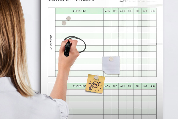 Decoratief glazen wandbord beschrijfbaar en magnetisch Huishoudelijke takenplanner voor het hele gezin