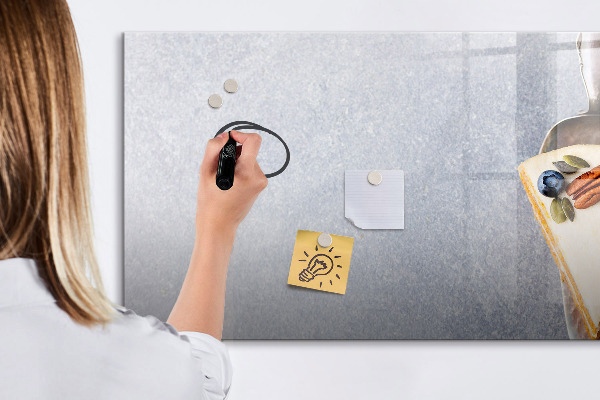 Decoratief glazen wandbord beschrijfbaar en magnetisch Een creatieve plek voor herinneringen en notities