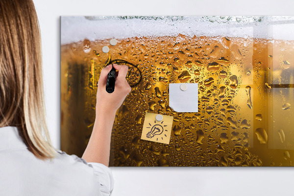 Memobord van glas met print inclusief neodymium magneten Een koud biertje met persoonlijke herinneringen.