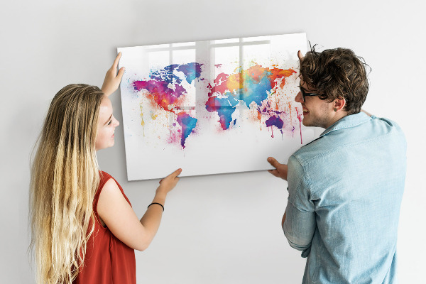 Decoratief glazen wandbord beschrijfbaar en magnetisch Kleurrijke wereldkaart met foto's