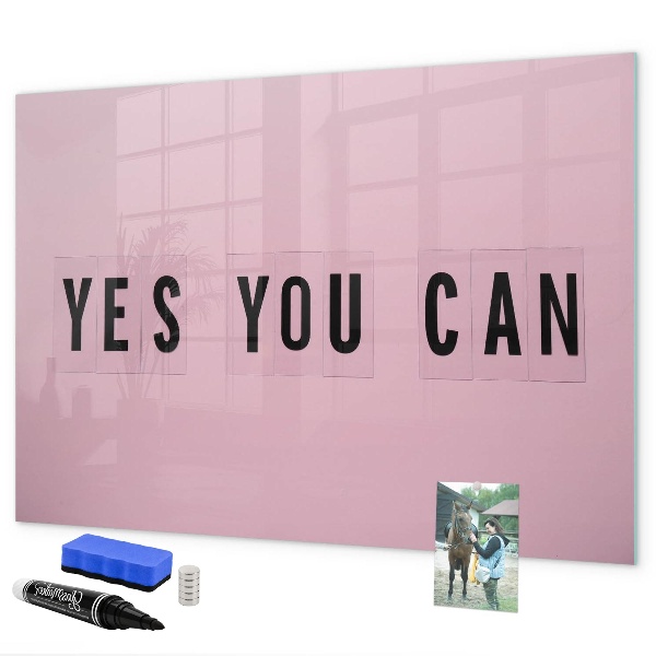 Decoratief glazen wandbord beschrijfbaar en magnetisch Een inspirerende ruimte voor zelfexpressie.
