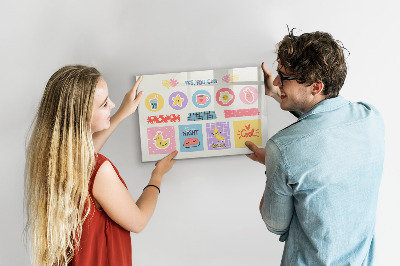 Decoratief glazen wandbord beschrijfbaar en magnetisch Een motiverend prikbord vol inspiratie.
