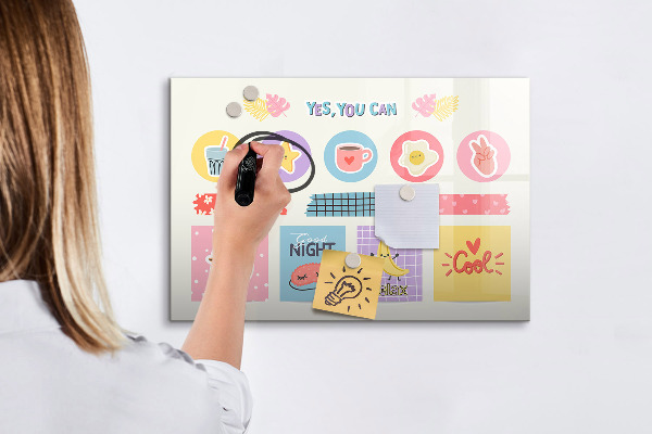 Decoratief glazen wandbord beschrijfbaar en magnetisch Een motiverend prikbord vol inspiratie.
