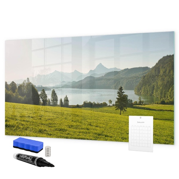 Decoratief glazen wandbord beschrijfbaar en magnetisch Een creatieve ruimte om je herinneringen tentoon te stellen.