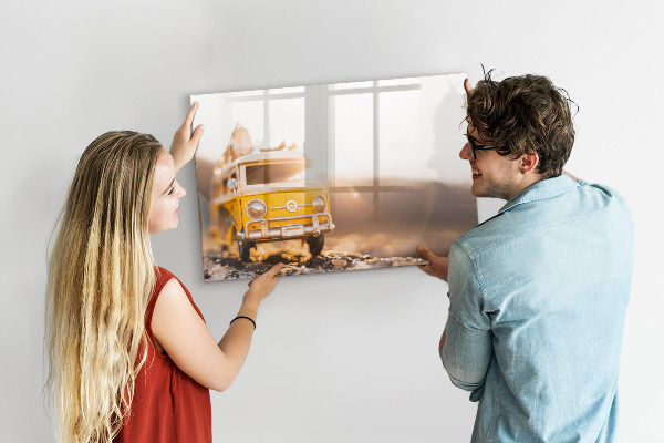 Decoratief glazen wandbord beschrijfbaar en magnetisch Kleurrijke herinneringen tegen de achtergrond van de natuur.