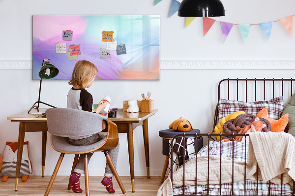 Decoratief glazen wandbord beschrijfbaar en magnetisch Een kleurrijk prikbord voor foto's en notities