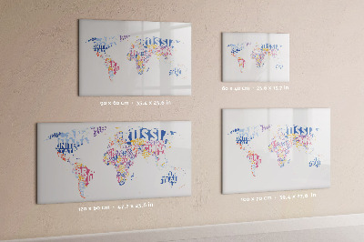 Decoratief glazen wandbord beschrijfbaar en magnetisch Een wereldkaart met persoonlijke herinneringen.