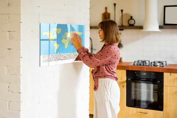 Decoratief glazen wandbord beschrijfbaar en magnetisch Wereldkaart met fotolocaties
