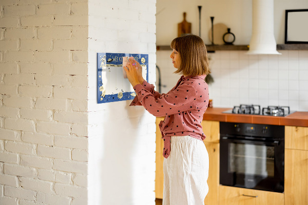 Decoratief glazen wandbord beschrijfbaar en magnetisch Weekplanner met een ruimtethema