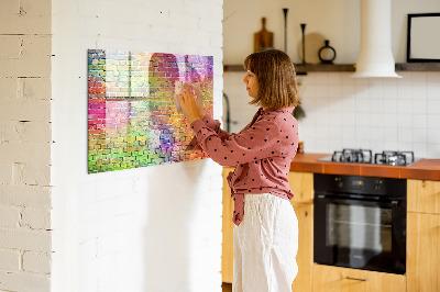 Decoratief glazen wandbord beschrijfbaar en magnetisch Een kleurrijke muur met ruimte voor foto's