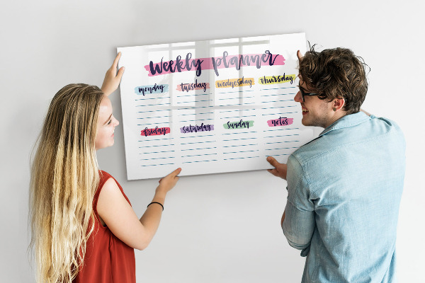Decoratief glazen wandbord beschrijfbaar en magnetisch Weekplanner met ruimte voor foto's