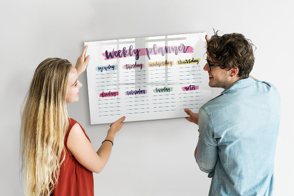 Decoratief glazen wandbord beschrijfbaar en magnetisch Weekplanner met ruimte voor foto's
