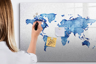 Decoratief glazen wandbord beschrijfbaar en magnetisch Een wereldkaart met persoonlijke herinneringen.