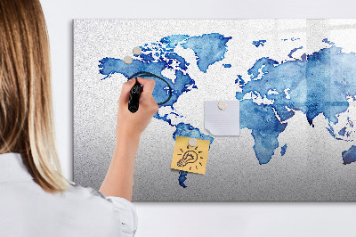 Decoratief glazen wandbord beschrijfbaar en magnetisch Een wereldkaart met persoonlijke herinneringen.