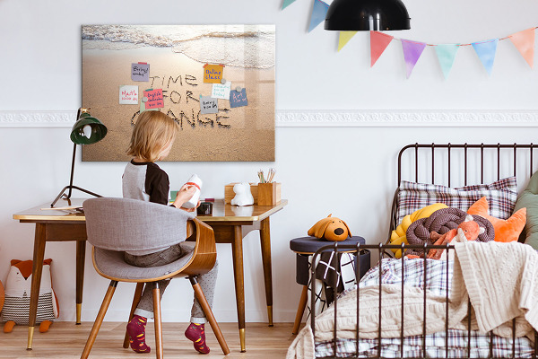Decoratief glazen wandbord beschrijfbaar en magnetisch Tijd voor veranderingen en herinneringen.
