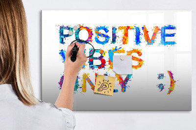 Decoratief glazen wandbord beschrijfbaar en magnetisch Positieve vibes in een kleurrijke stijl.
