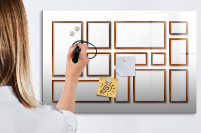 Decoratief glazen wandbord beschrijfbaar en magnetisch Een creatieve ruimte voor herinneringen en foto's