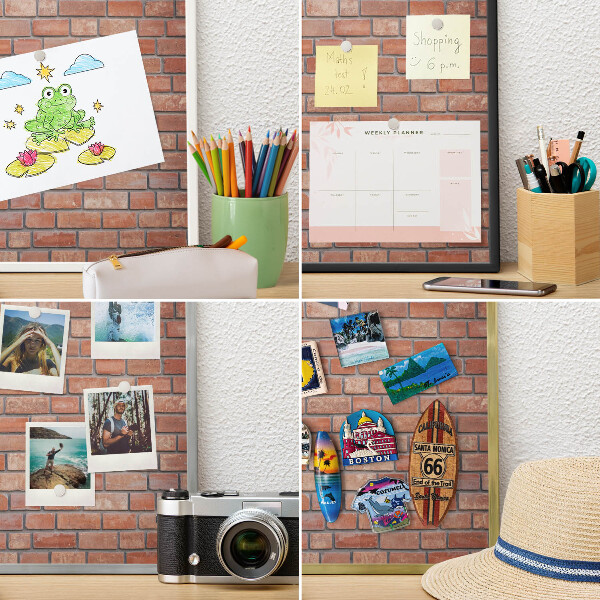 Wandbord voor magneten in een zwarte lijst Bakstenen muur