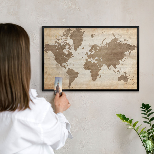 Wandbord voor magneten in een zwarte lijst Wereldkaart