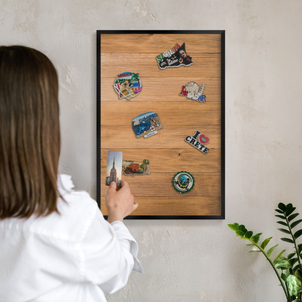 Wandbord voor magneten in een zwarte lijst Houtstructuur