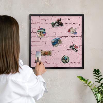 Metalen bord voor magneten met zwarte lijst Roze baksteen