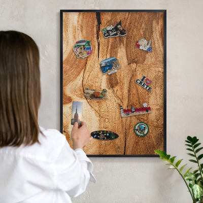 Wandbord voor magneten in een zwarte lijst Natuurlijk hout