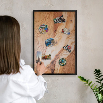 Wandbord voor magneten in een zwarte lijst Houtstructuur