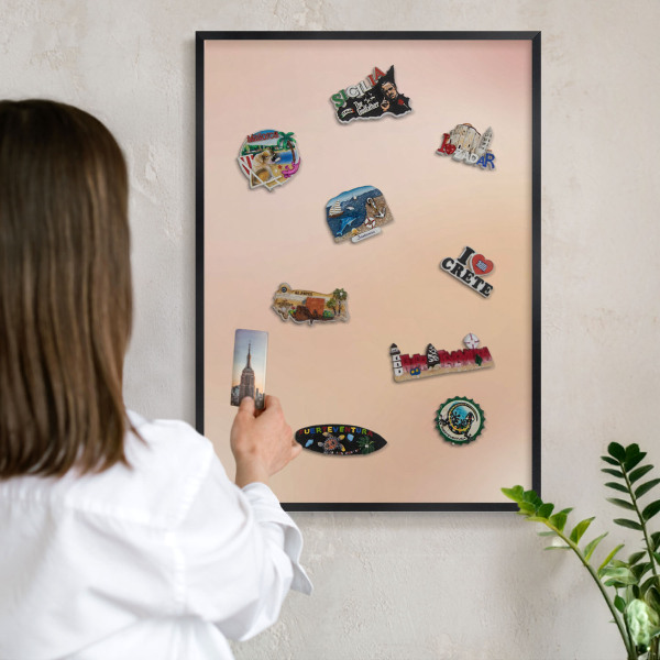 Metalen bord voor magneten met zwarte lijst Zachtbeige