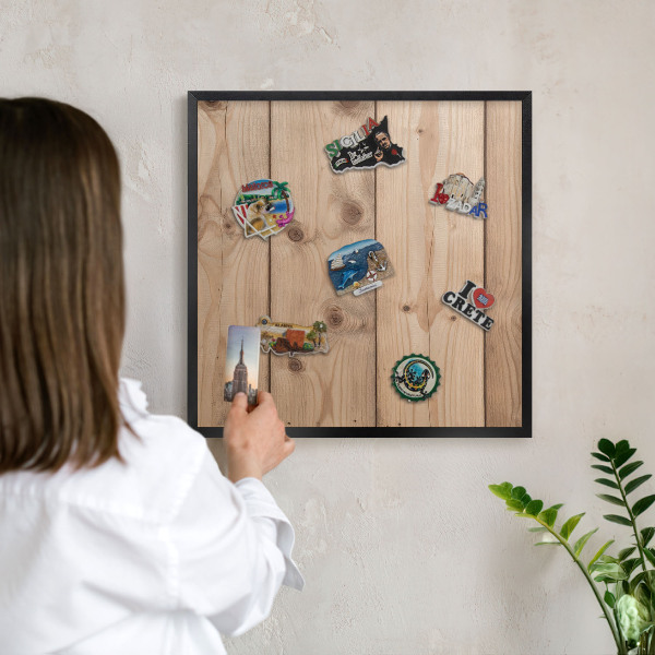 Wandbord voor magneten in een zwarte lijst Houtstructuur
