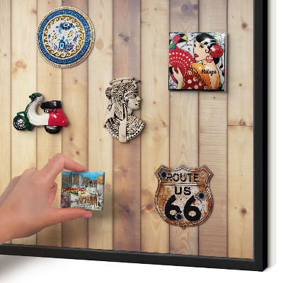 Wandbord voor magneten in een zwarte lijst Houten planken