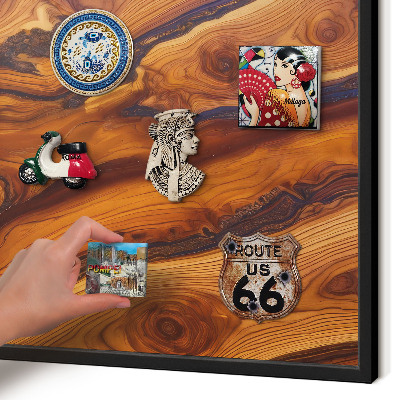 Wandbord voor magneten in een zwarte lijst Houten ringen