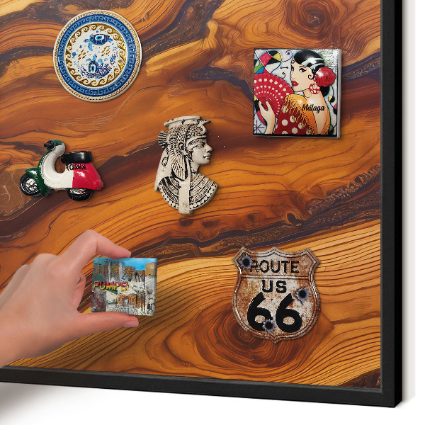 Wandbord voor magneten in een zwarte lijst Houten ringen