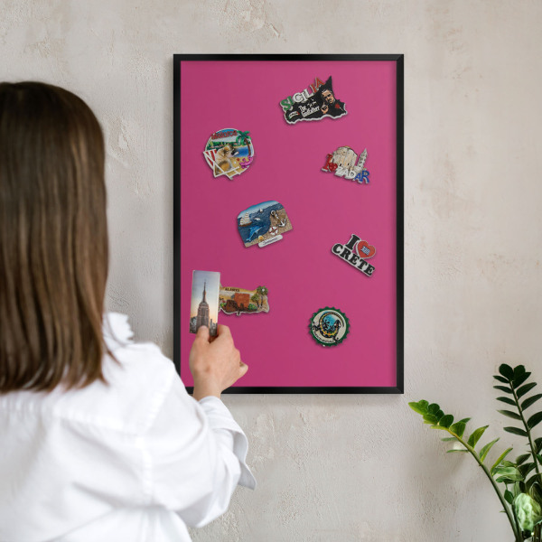 Wandbord voor magneten in een zwarte lijst Intens roze