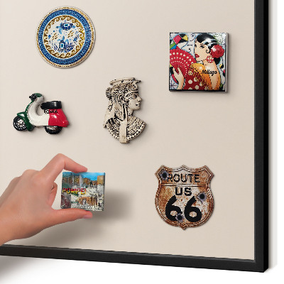 Metalen bord voor magneten met zwarte lijst Warm beige
