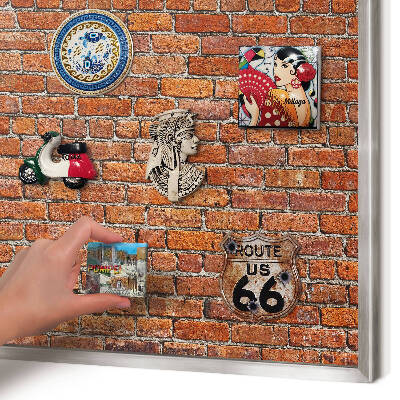 Decoratief metalen magneetbord in een zilveren lijst Baksteenmotief