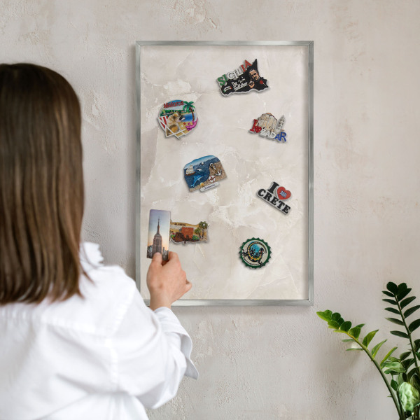 Decoratief metalen magneetbord in een zilveren lijst Beige marmer