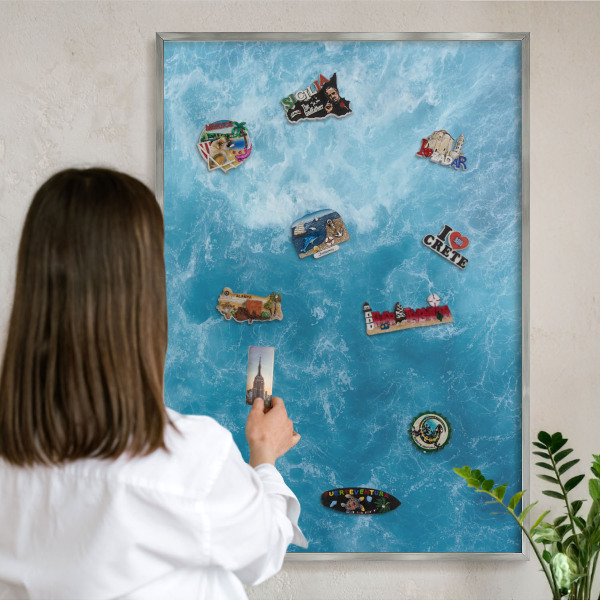 Magneetbord voor souvenir magneten met zilveren lijst Oceaangolven